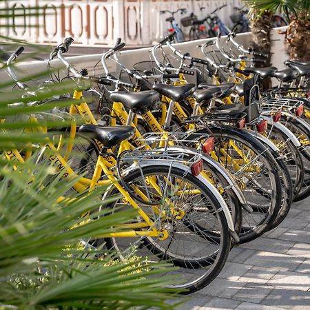 Hotel Atenea Golden Star Caorle Ngoại thất bức ảnh