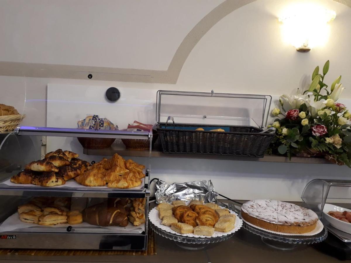 Hotel Atenea Golden Star Caorle Ngoại thất bức ảnh
