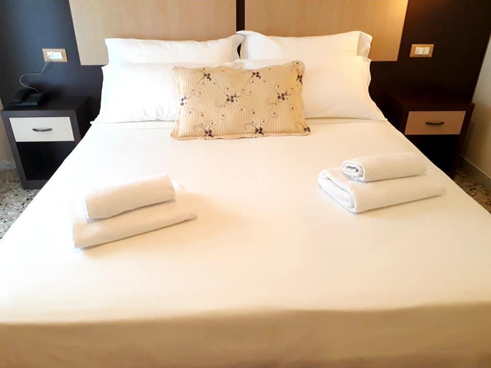 Hotel Atenea Golden Star Caorle Ngoại thất bức ảnh