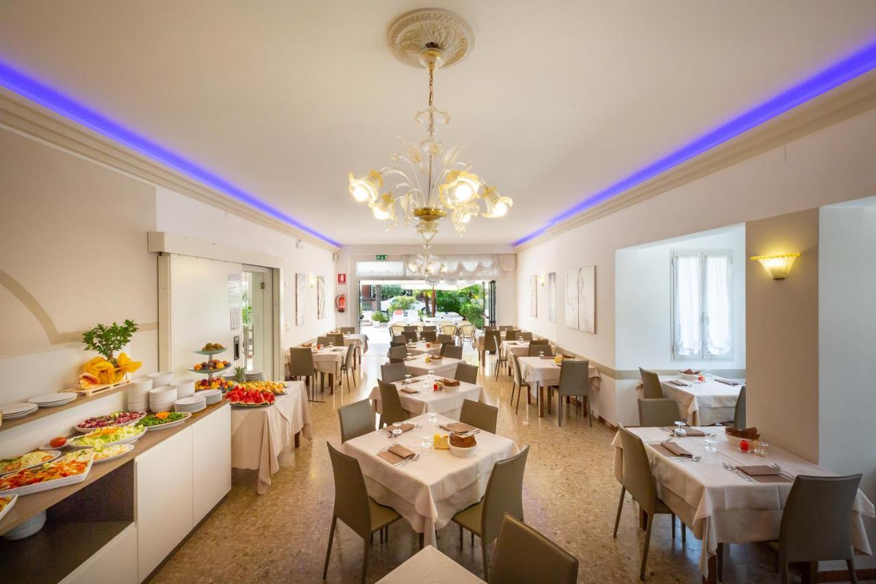 Hotel Atenea Golden Star Caorle Ngoại thất bức ảnh
